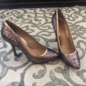 Schutz Sparkling pumps!